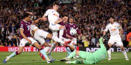 Leeds United vs Burnley (02:00 – 02/05) | Xem lại trận đấu